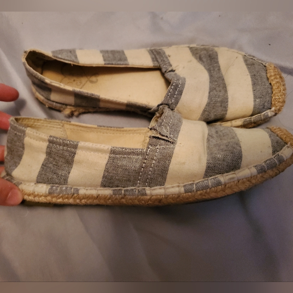 1 4 3 GIRL WOMEN'S ESPADRILLES, SIZE: 6.5